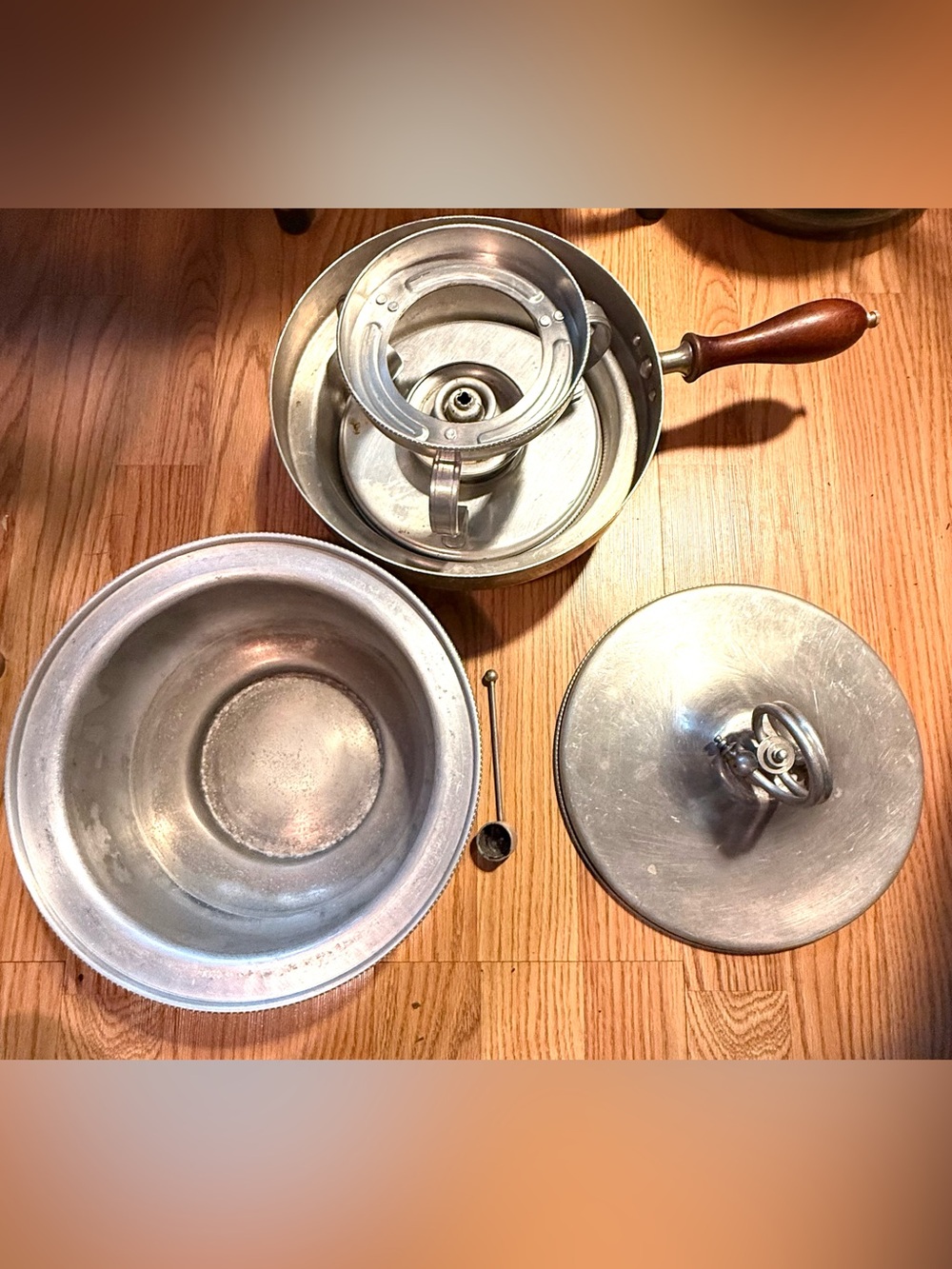 Buenilum BW Hammered Aluminum Buffet Serving Chafing Dish Double Boiler,6 Piece - Picture 2 of 8